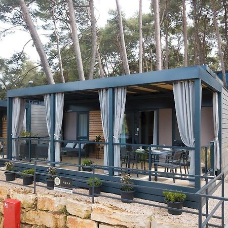 Total Escape Mobile Home Nera Camp Porton Biondi Rovinj Exteriör bild