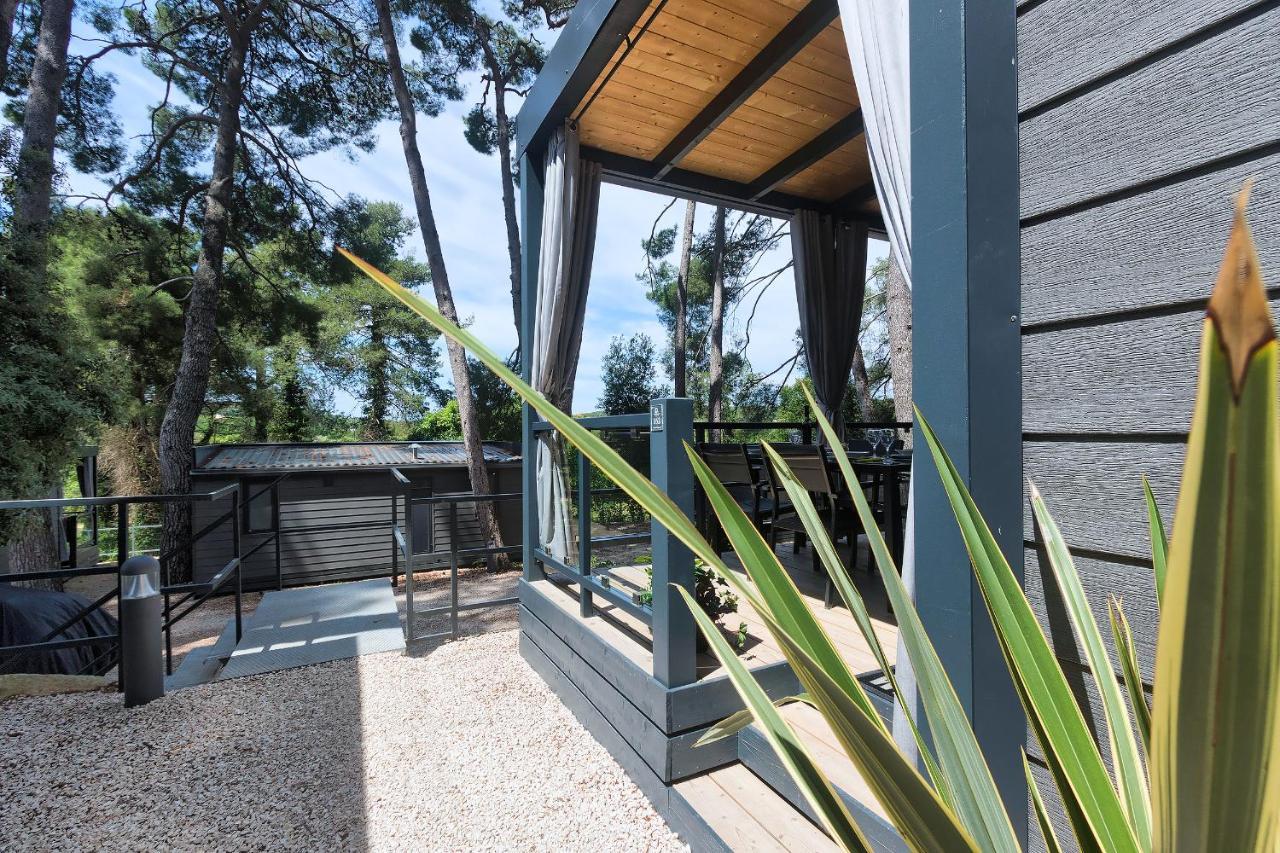 Total Escape Mobile Home Nera Camp Porton Biondi Rovinj Exteriör bild